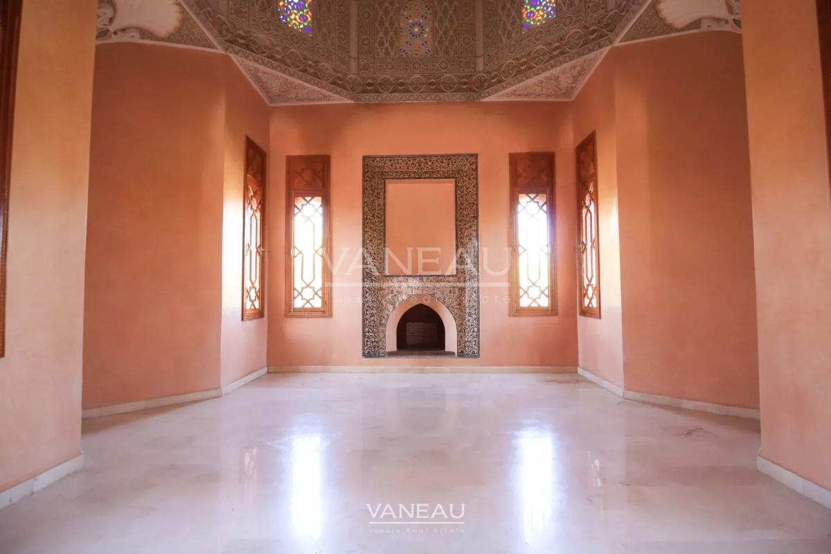 Route de Tahanaout de 1340m²