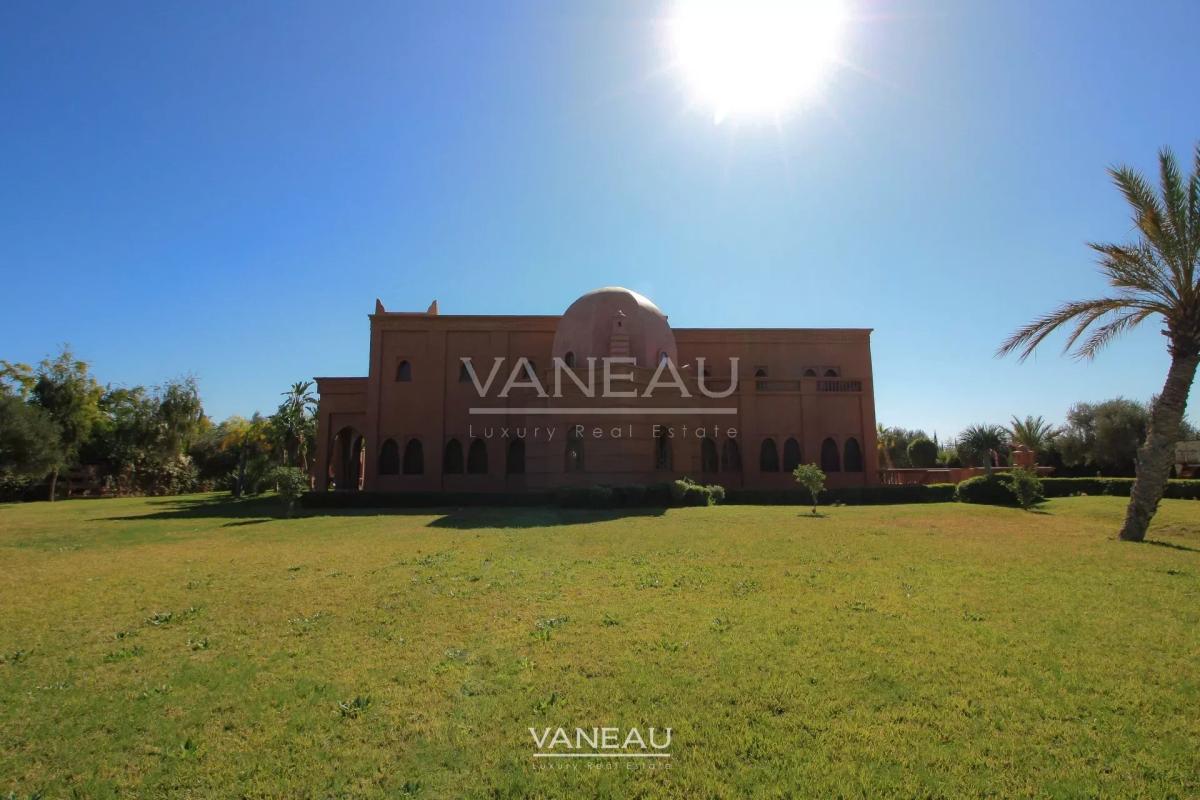 Route de Tahanaout de 1340m²