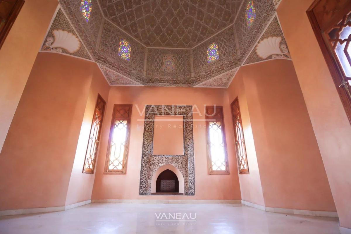 Route de Tahanaout de 1340m²