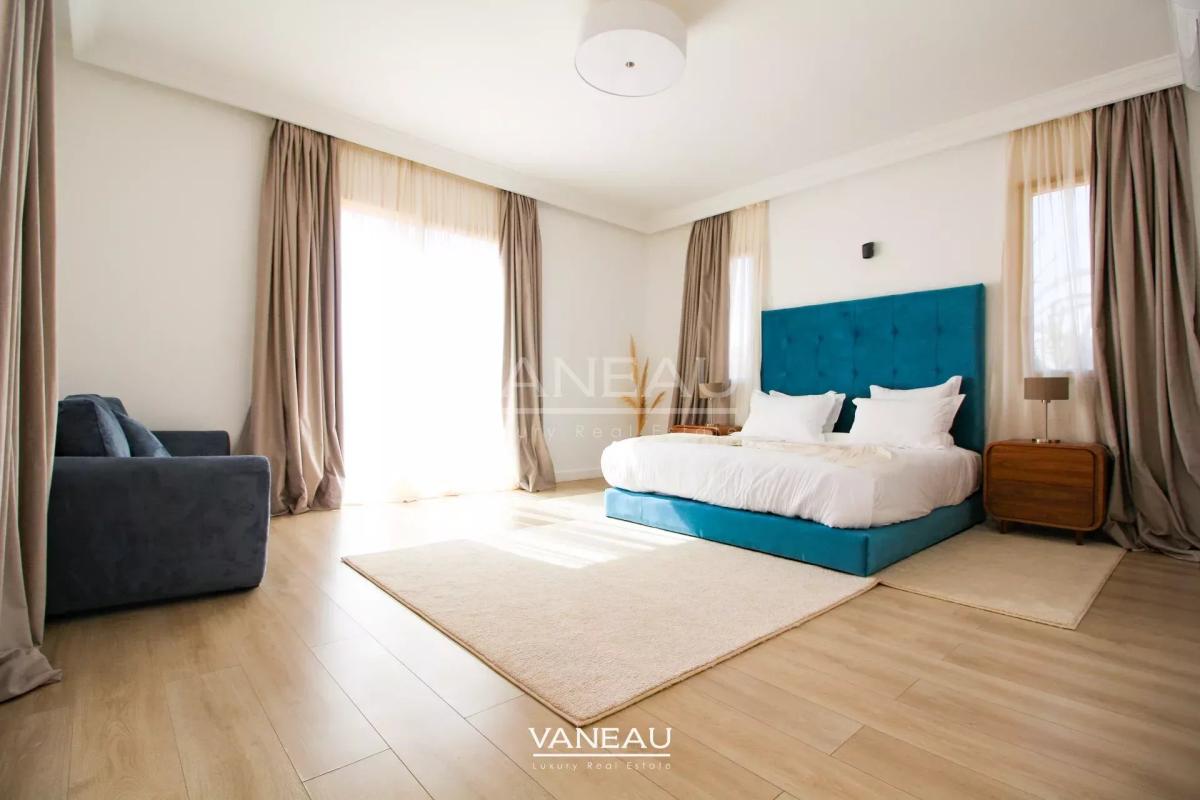 Sompteuse villa nichée au coeur de la Palmeraie