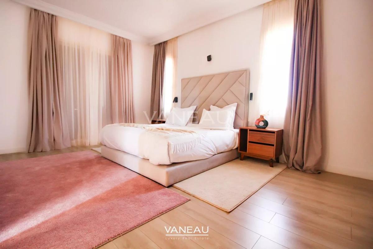 Sompteuse villa nichée au coeur de la Palmeraie