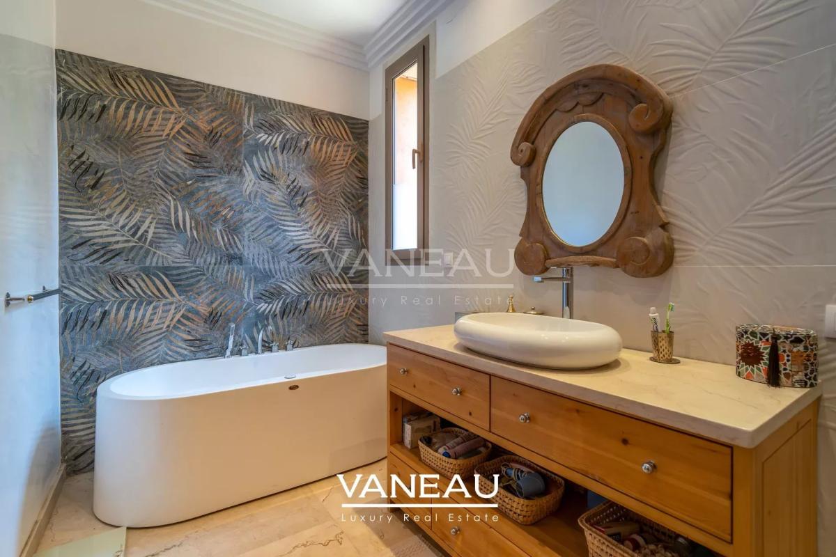 Villa de Plain-pied au coeur d'un golf