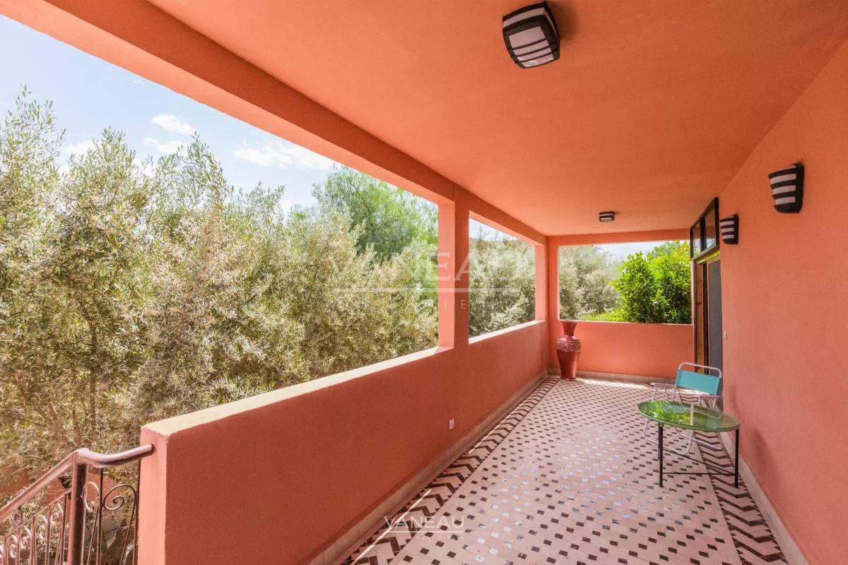 Un havre de paix au pied de l'Atlas sur 1 hectare avec VNA