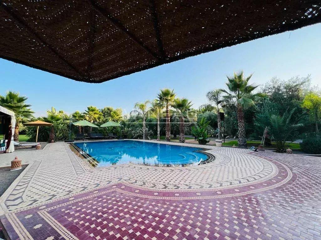 Un havre de paix au pied de l'Atlas sur 1 hectare avec VNA