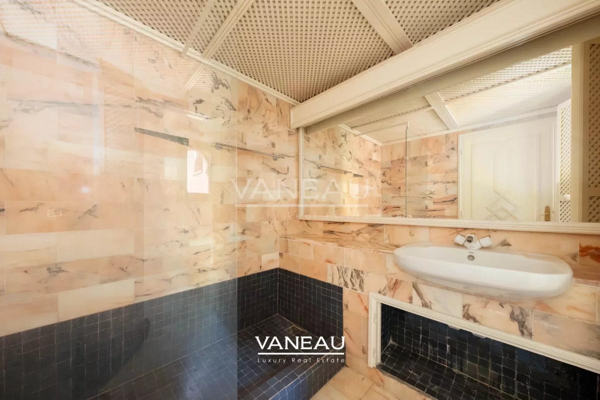 Grand appartement en duplex de trois chambres à la Palmeraie