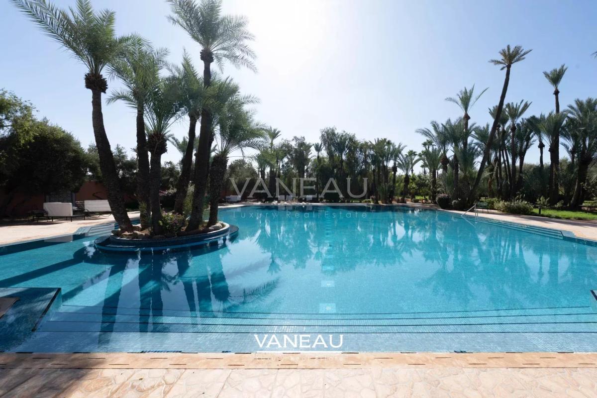 Grand appartement en duplex de trois chambres à la Palmeraie