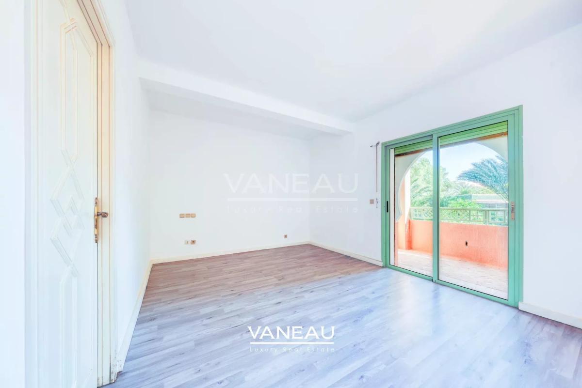 Grand appartement en duplex de trois chambres à la Palmeraie