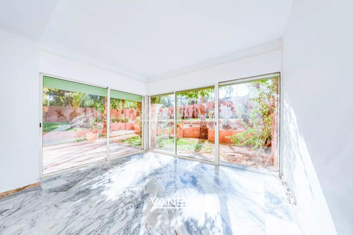 Grand appartement en duplex de trois chambres à la Palmeraie