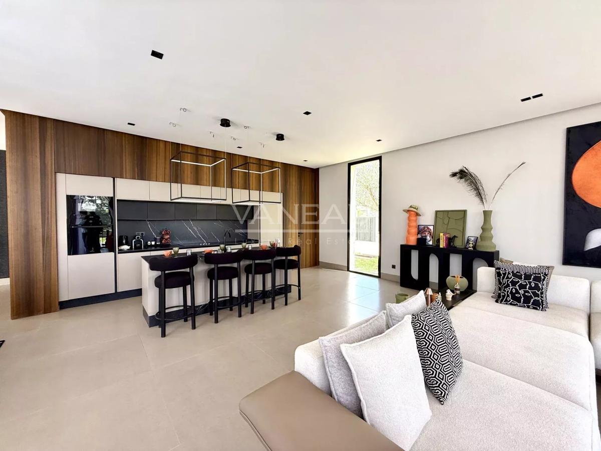 VILLA PLAIN-PIED 4 SUITES