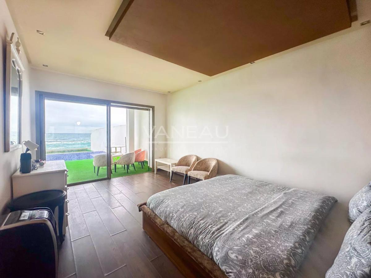 Triplex avec piscine privé Front d'Océan