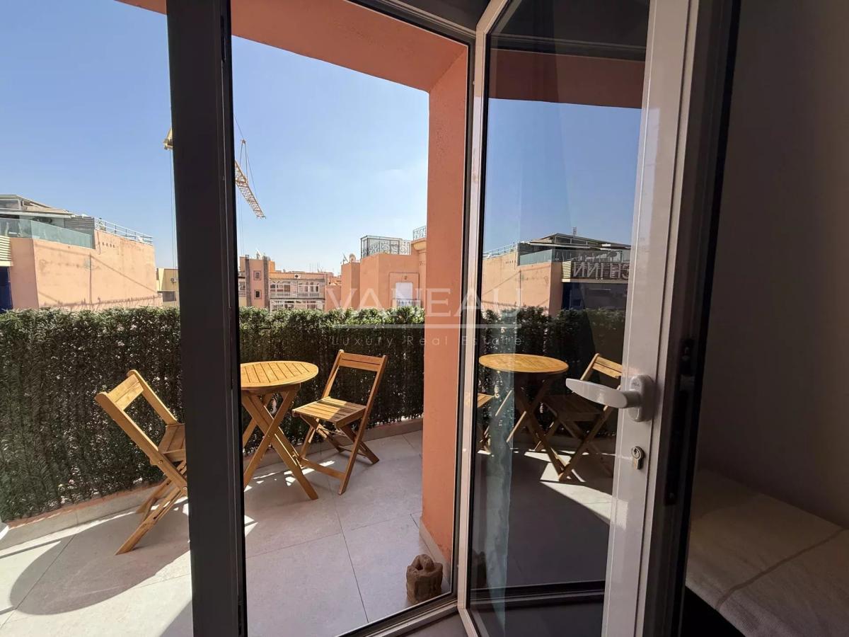 APPARTEMENT 2 CHAMBRES 5 ème étage