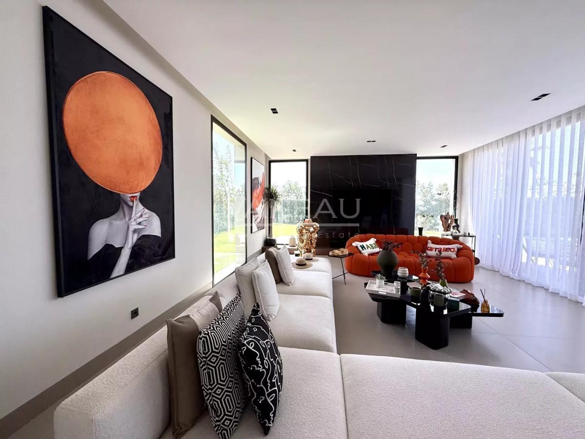 VILLA PLAIN-PIED 4 SUITES