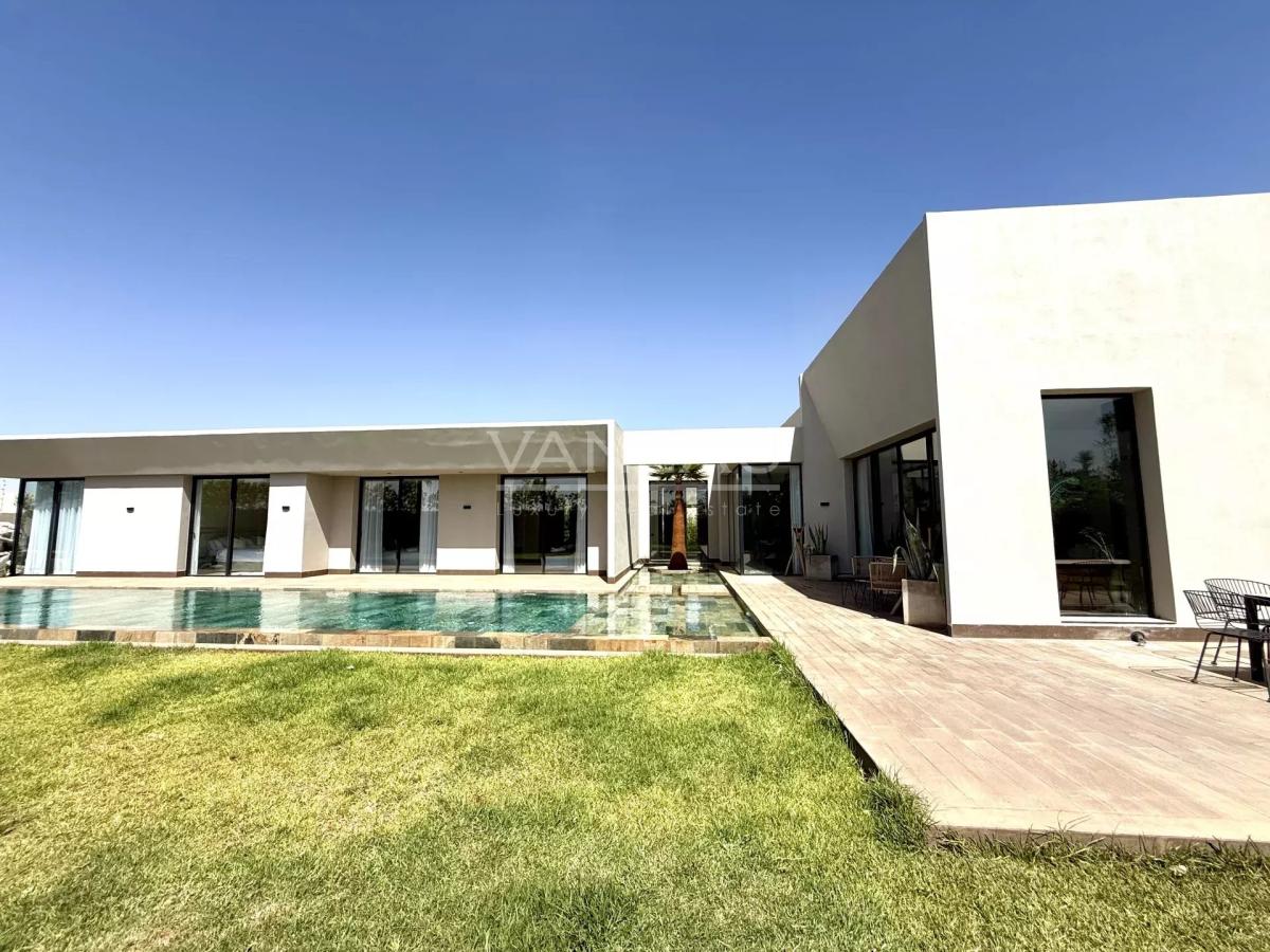 VILLA PLAIN-PIED 4 SUITES