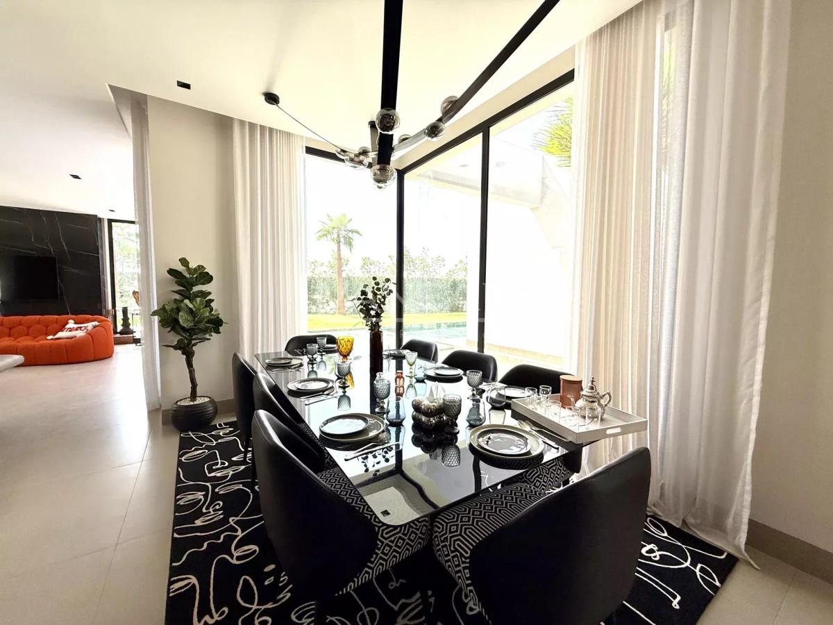 VILLA PLAIN-PIED 4 SUITES