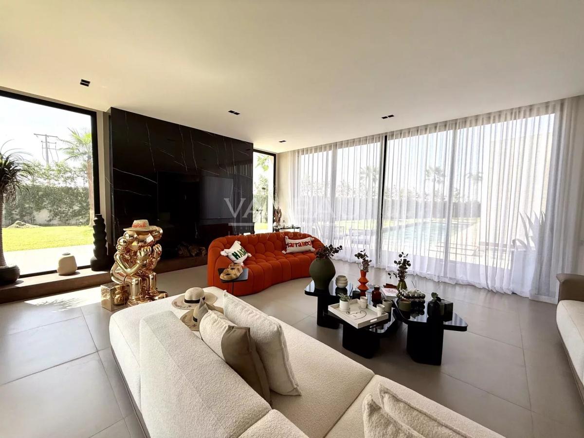 VILLA PLAIN-PIED 4 SUITES