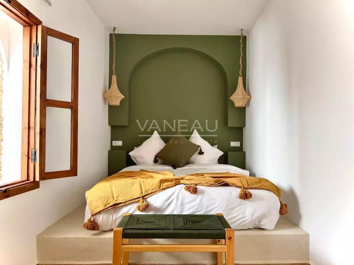 Riad 5 chambres avec basin à la Kasbah vue l' Atlas