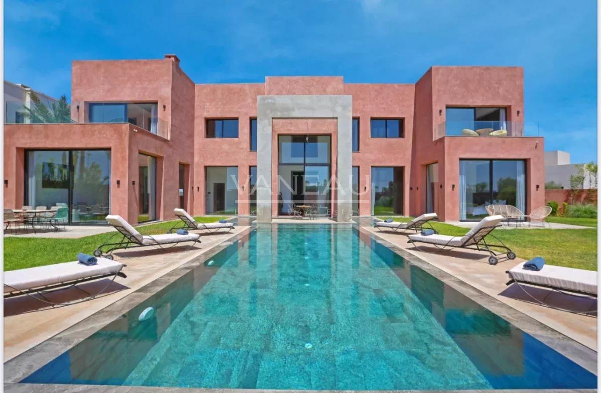 Magnifique villa contemporaine front de golf