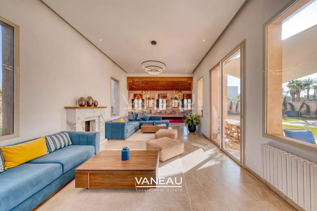 Sompteuse villa nichée au coeur de la Palmeraie