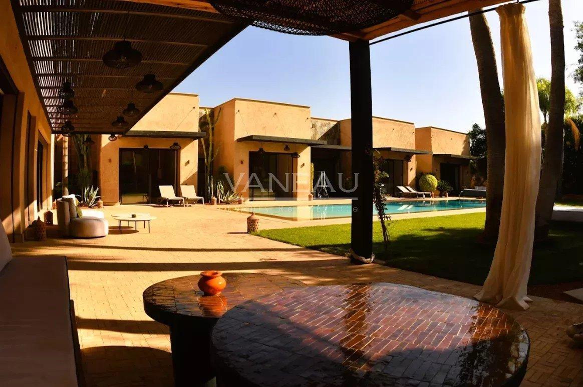 superbe villa contemporaine sur 2000m² carré de terrain