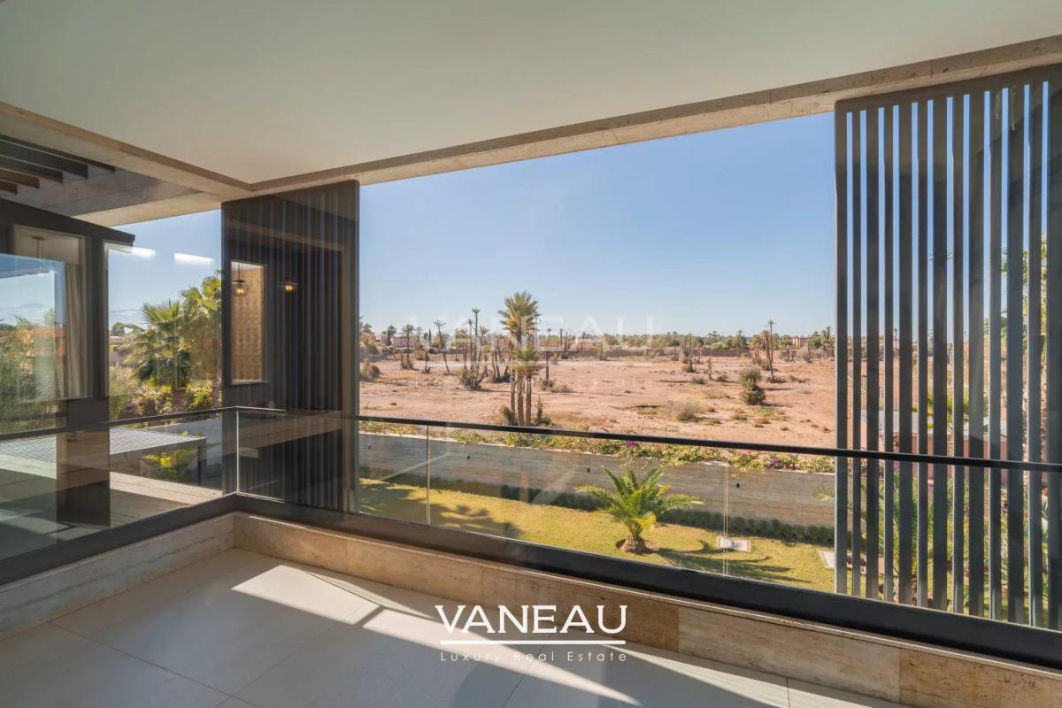 Villa neuve contemporaine a proximité de golfs prestigieux