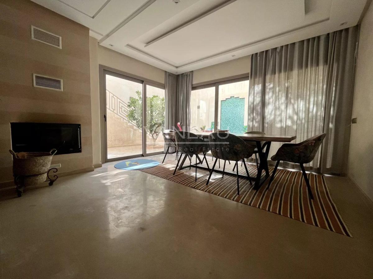 Villa avec piscine à 10 minutes du centre-ville