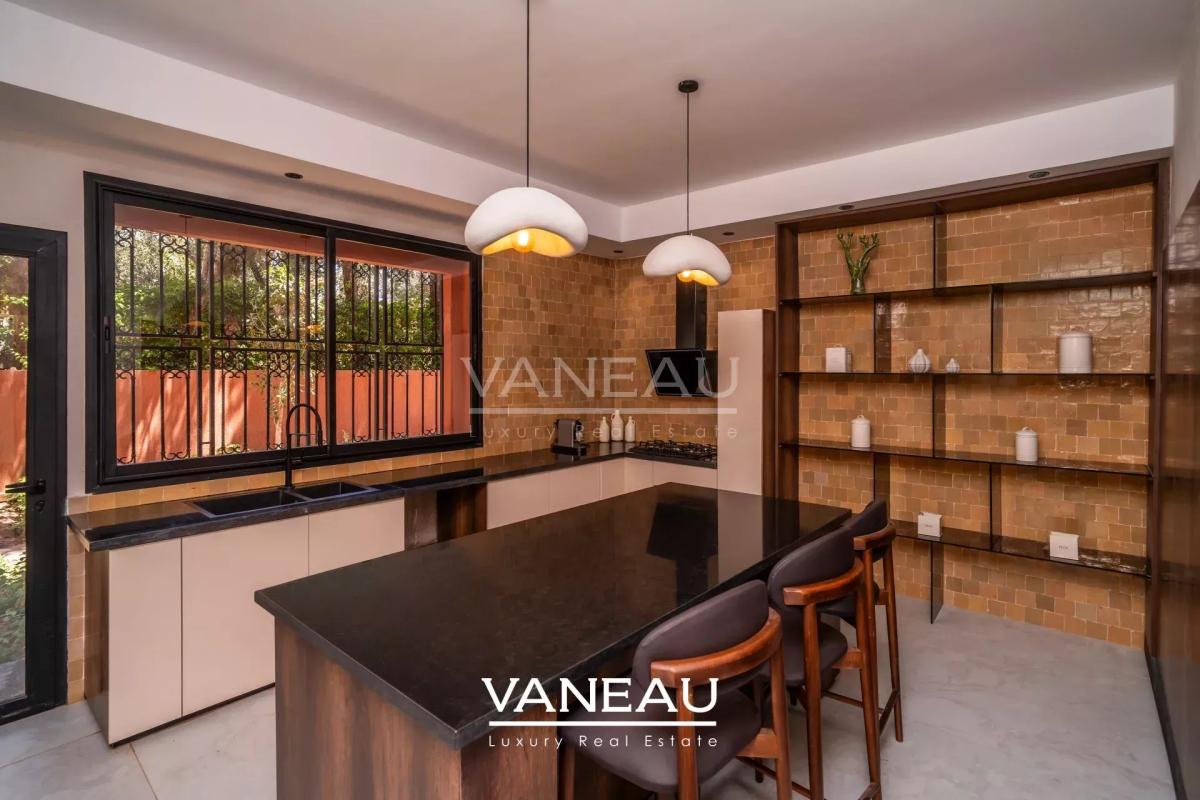 Villa rénovée par architecte à vendre sur Golf