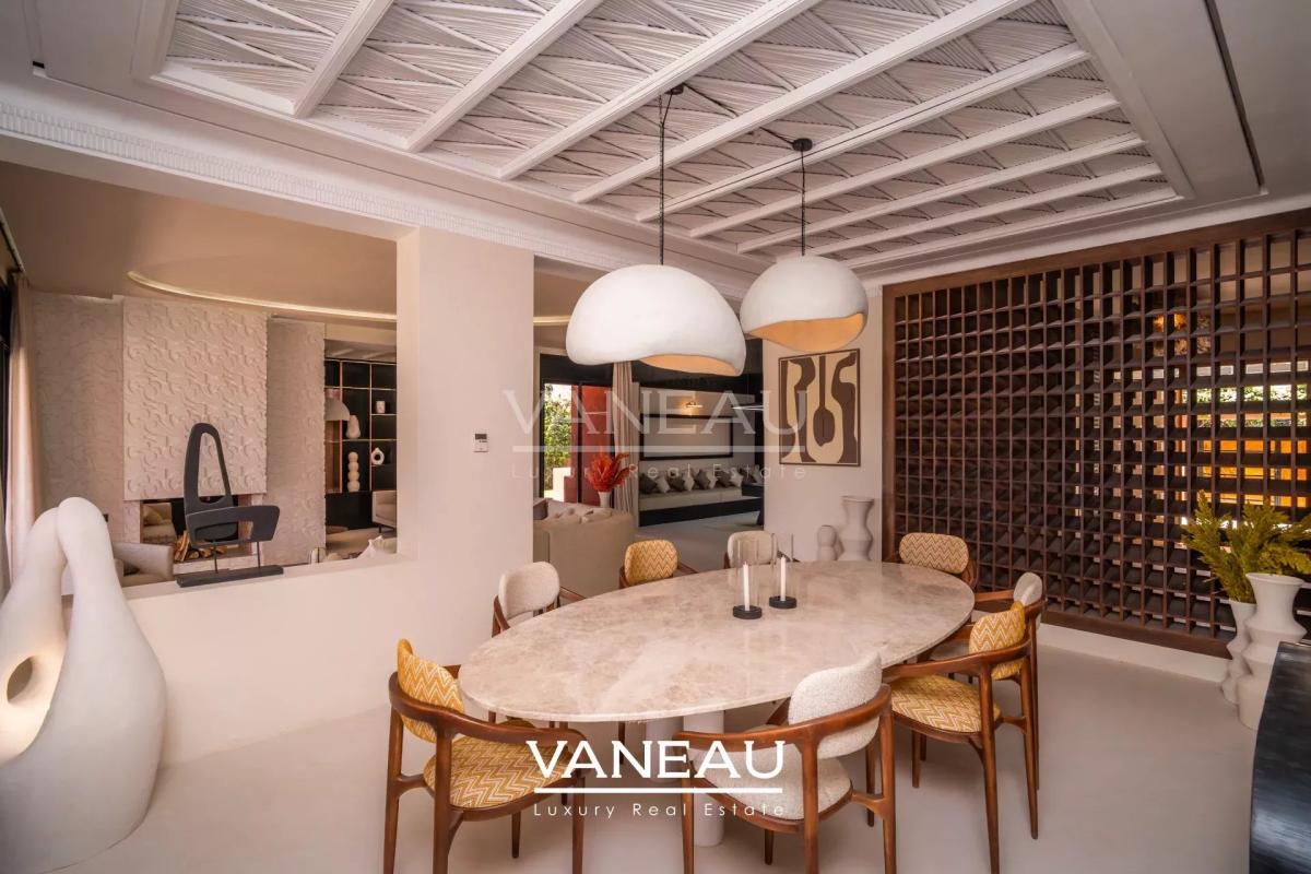 Villa rénovée par architecte à vendre sur Golf