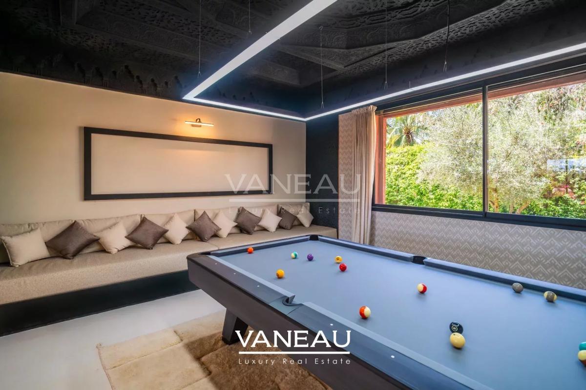 Villa rénovée par architecte à vendre sur Golf