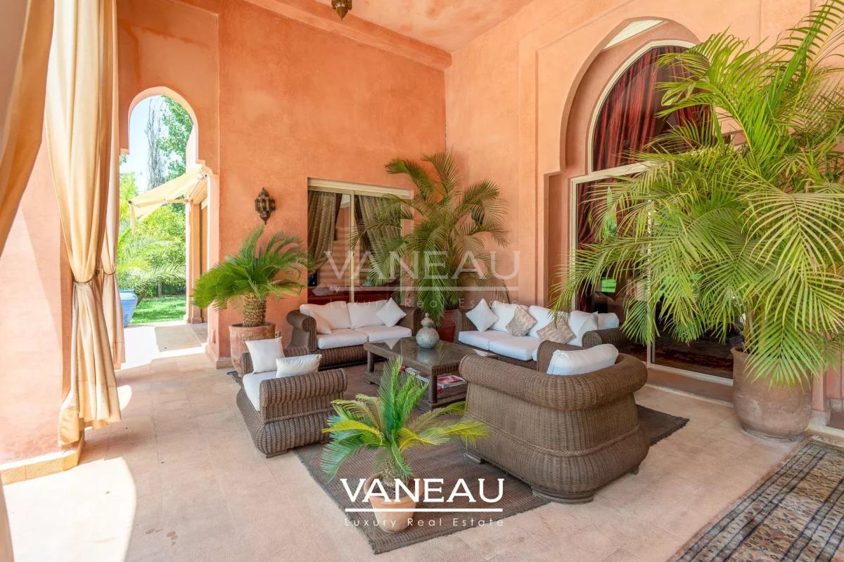 ***Villa au style Baroque vénitien****