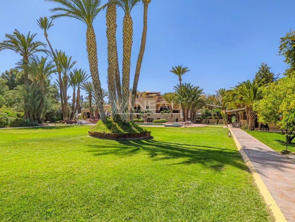 Propriété exceptionnelle au cœur de la Palmeraie