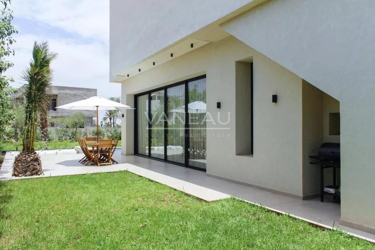 À vendre – Villa moderne dans un Golf prestigieux à Marrakech