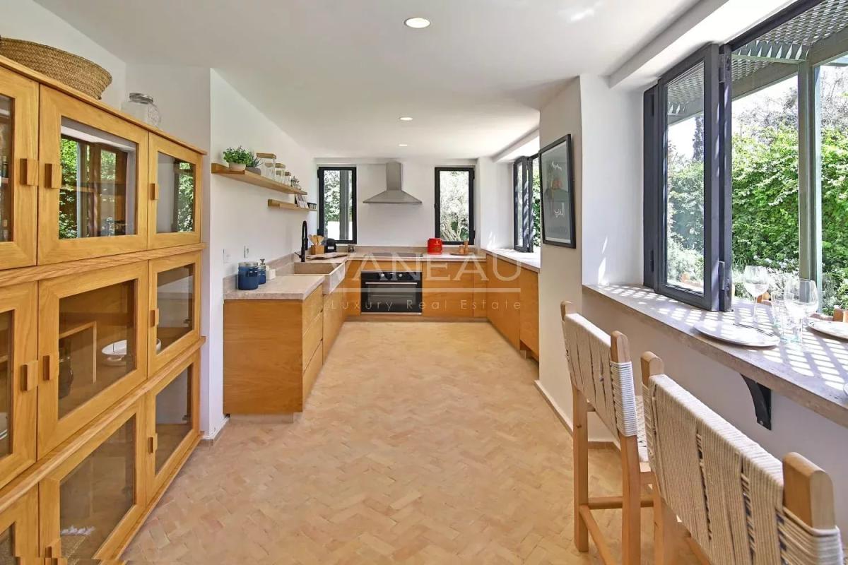 Appartement rdc avec avec piscine privée au coeur de l'Hivernage