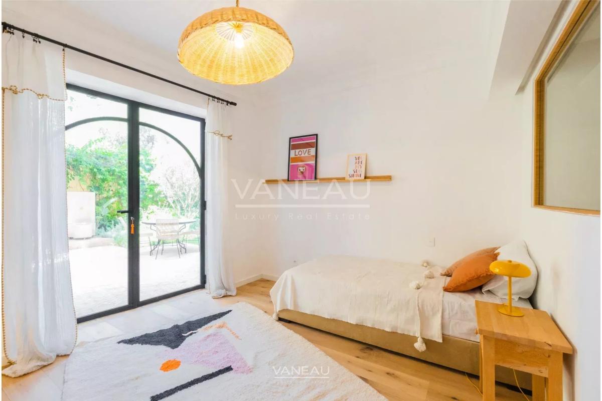 Appartement rdc avec avec piscine privée au coeur de l'Hivernage