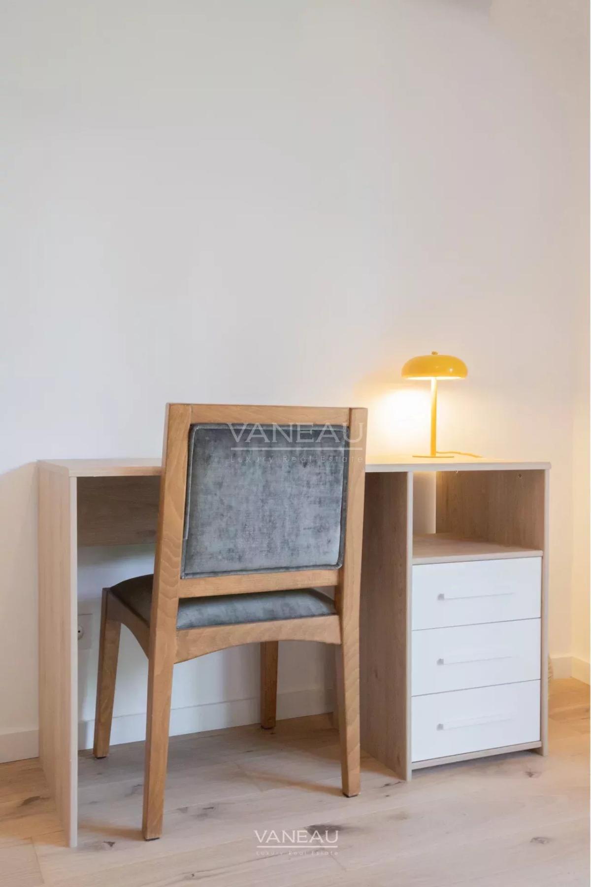 Appartement rdc avec avec piscine privée au coeur de l'Hivernage