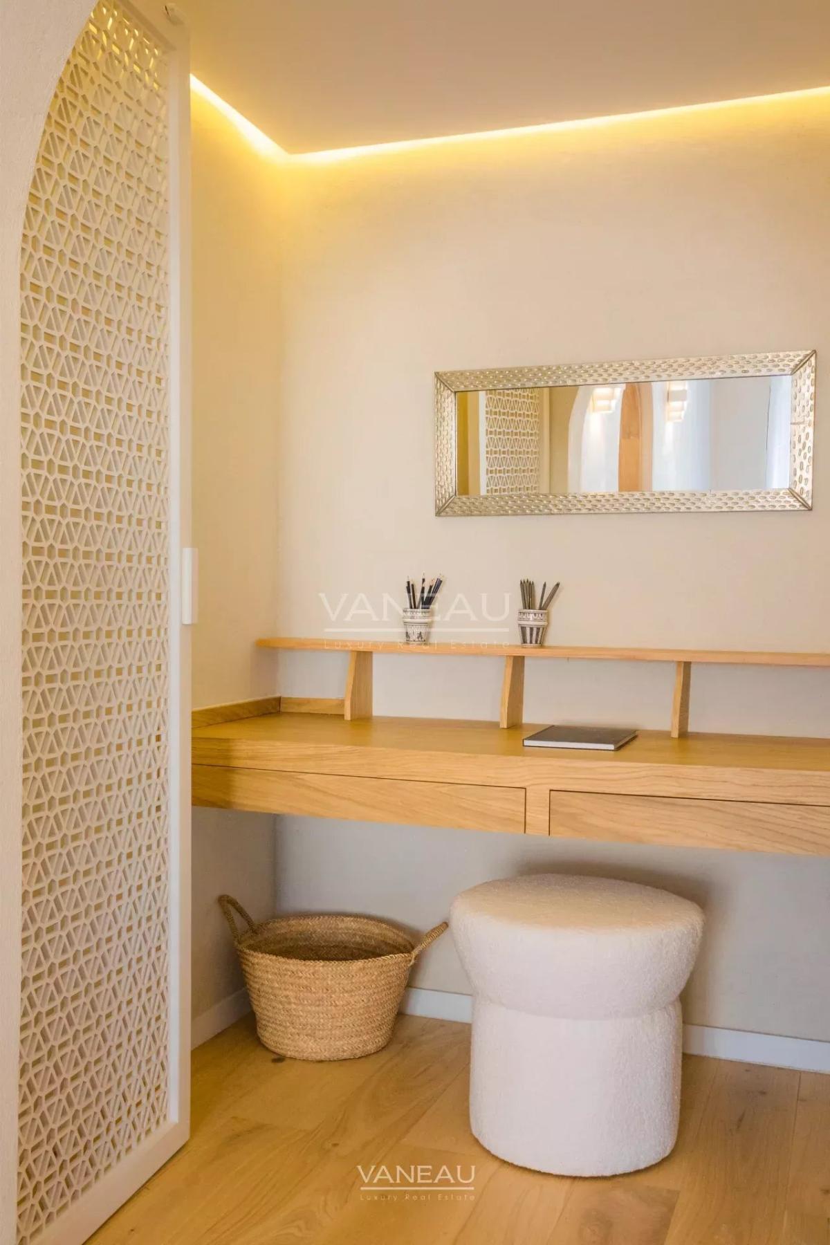 Appartement rdc avec avec piscine privée au coeur de l'Hivernage