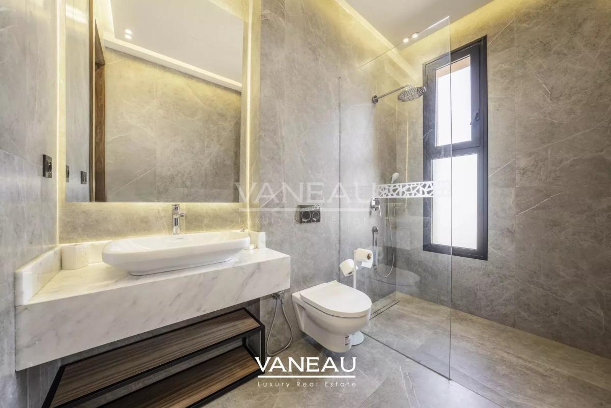 Villa à 10 minutes du centre-ville avec finitions haut de gamme