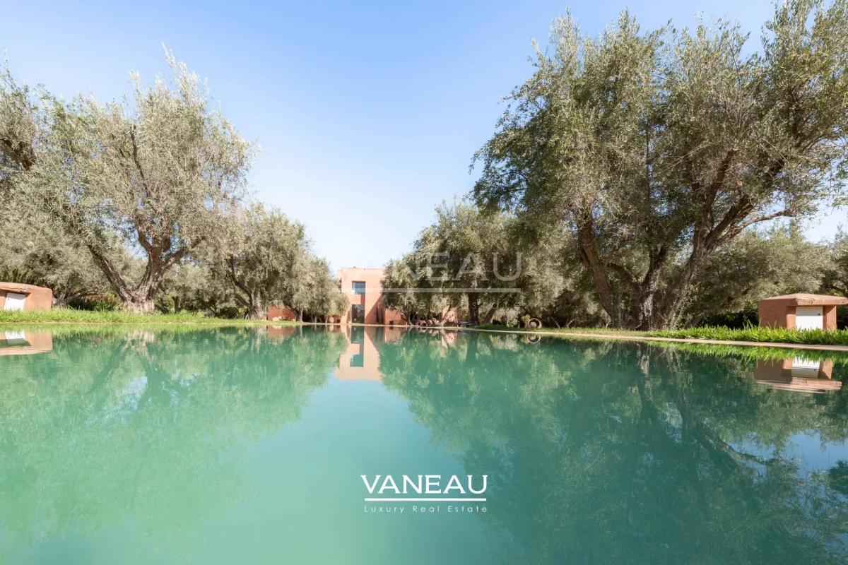 Propriété à vendre route de Fes avec VNA