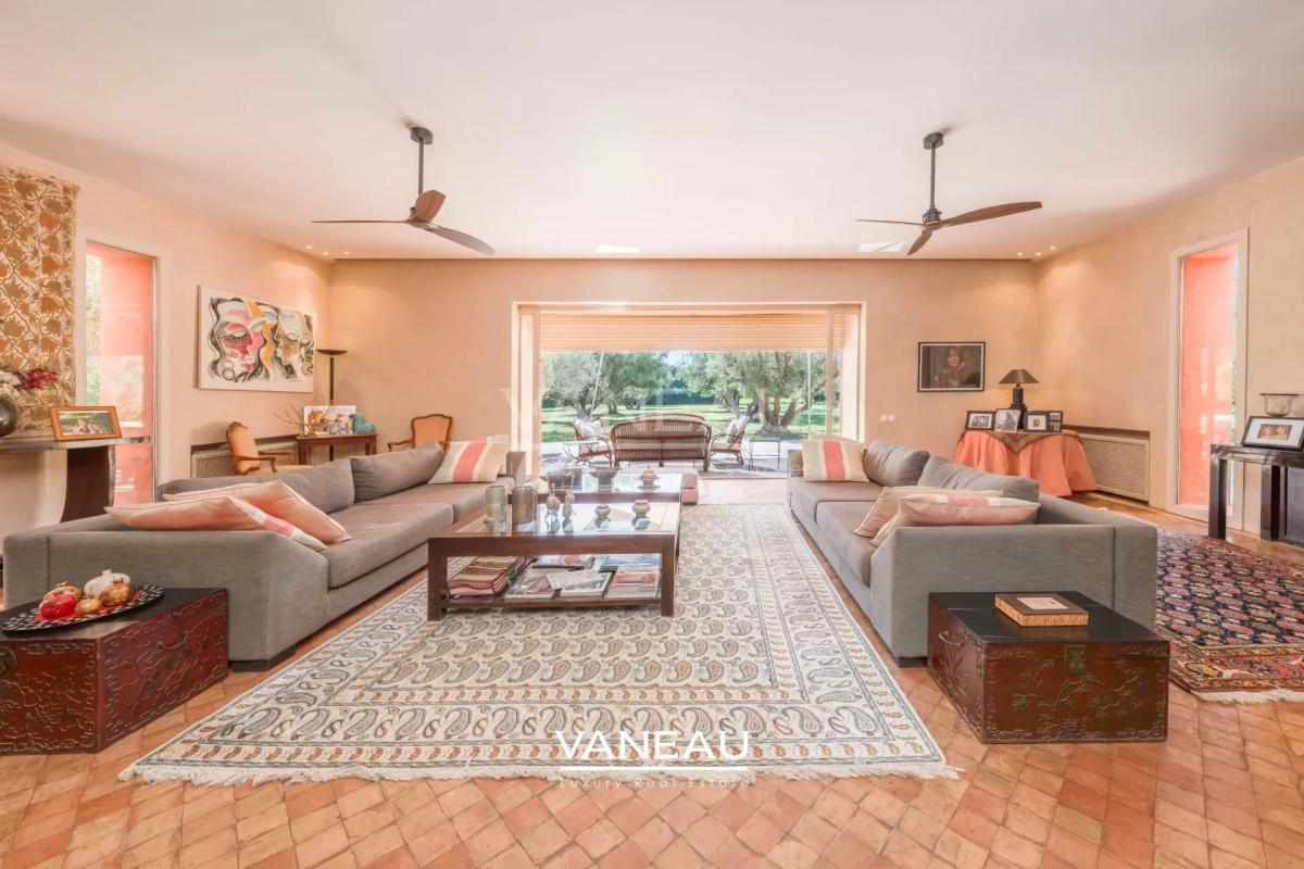 Propriété à vendre route de Fes avec VNA