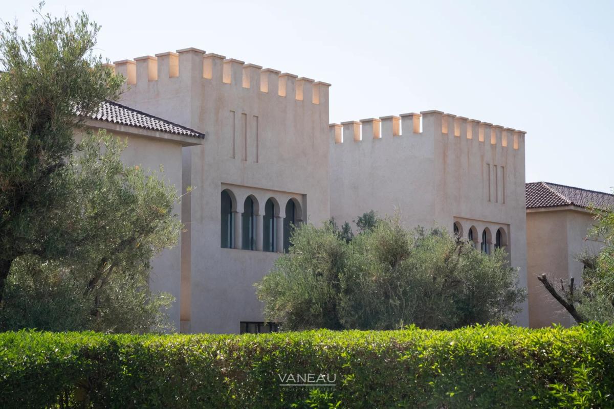 PALAIS À VENDRE AU COEUR DE LA PALMERAIE DE MARRAKECH