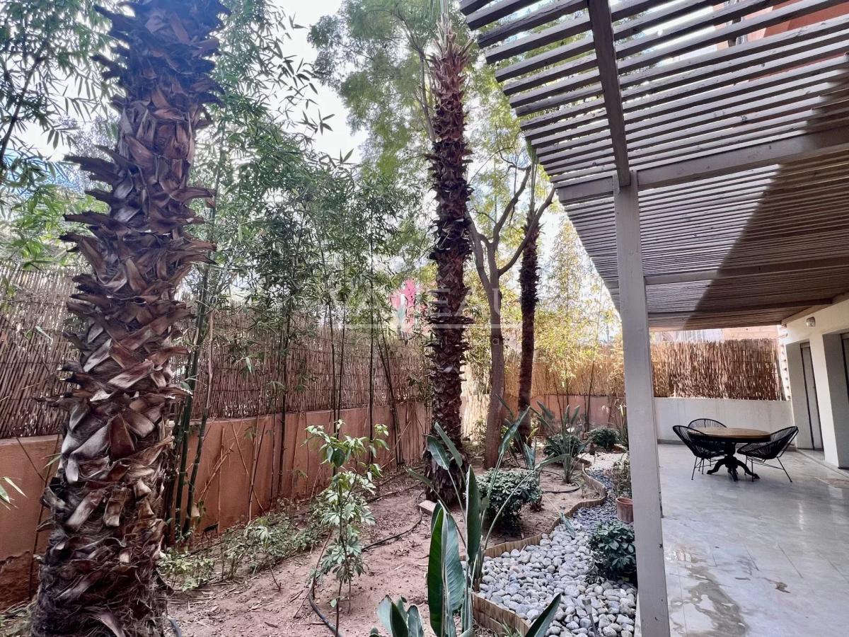 APPARTEMENT REZ DE JARDIN À LOUER AU COEUR DE L'HIVERNAGE