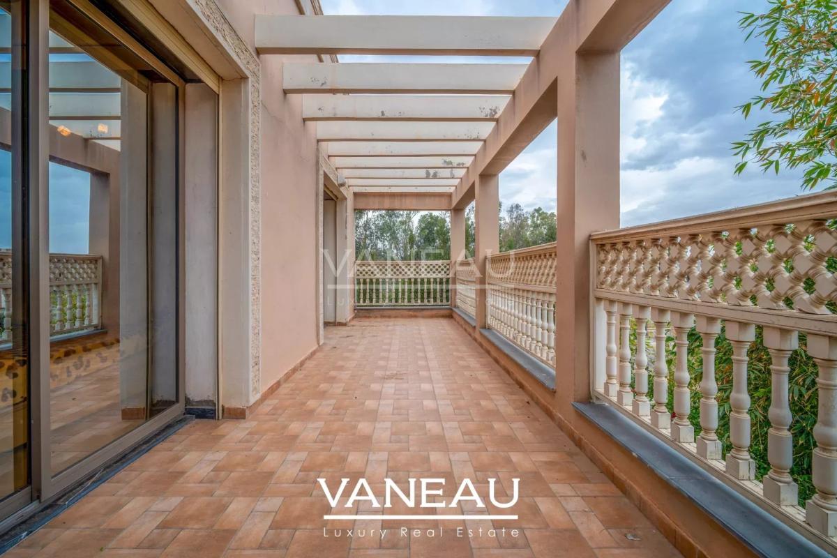 *** Villa de 505 m² sur golf prestigieux ***