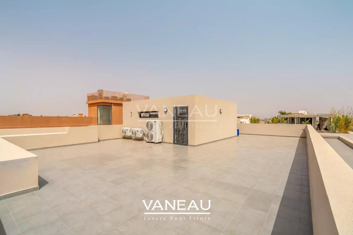 Villa de 500 m² habitable sur terrain arboré