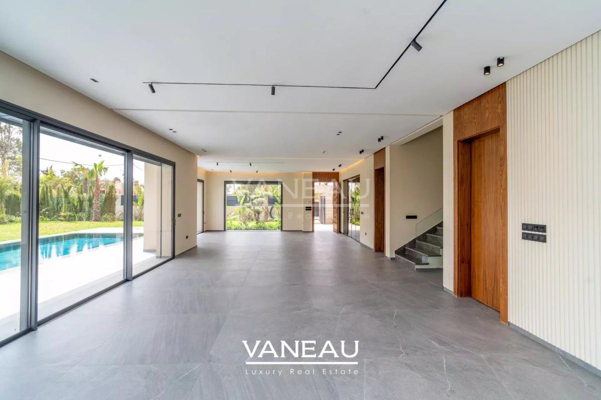 Villa de 500 m² habitable sur terrain arboré