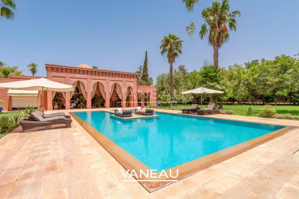 ***Villa au style Baroque vénitien****