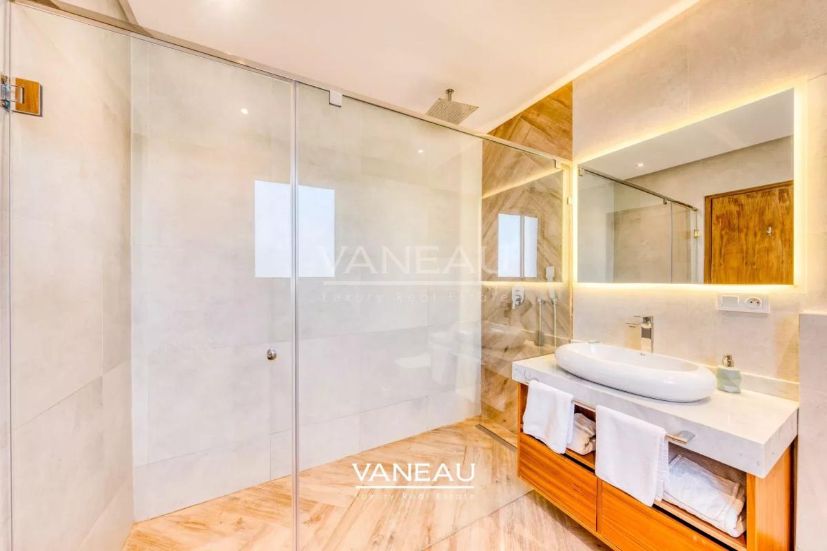 Sompteuse villa nichée au coeur de la Palmeraie