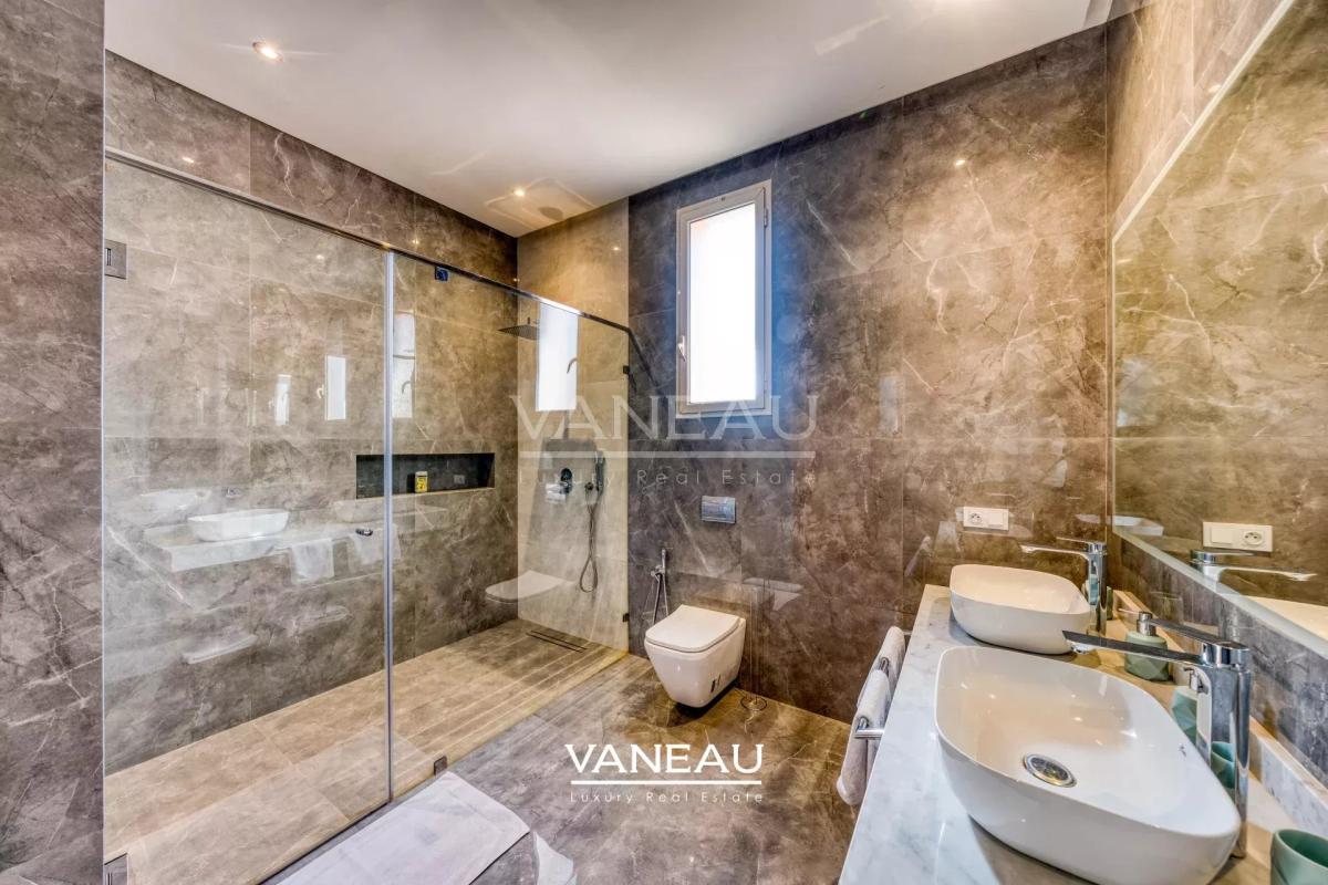 Sompteuse villa nichée au coeur de la Palmeraie