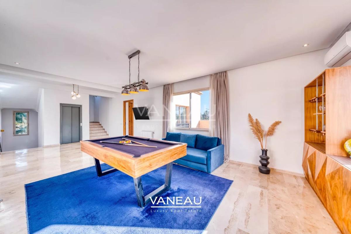 Sompteuse villa nichée au coeur de la Palmeraie