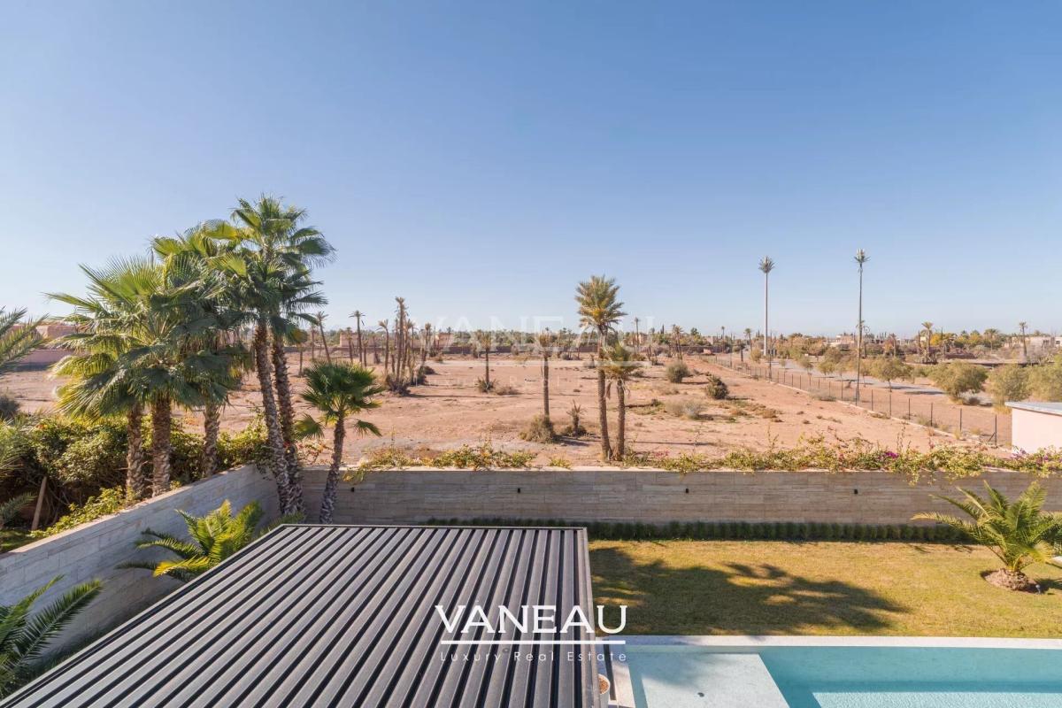 Villa neuve contemporaine a proximité de golfs prestigieux