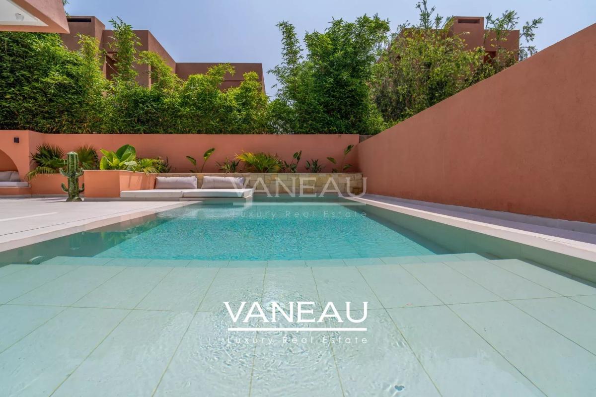 ***Luxueuse villa sur domaine golfique***