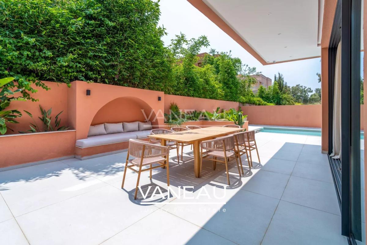 ***Luxueuse villa sur domaine golfique***